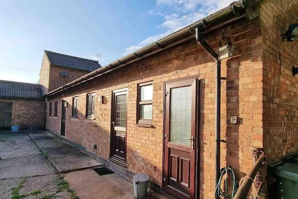 Hillfields Farm Barn - A Rural Equestrian Escape Apartment Coventry